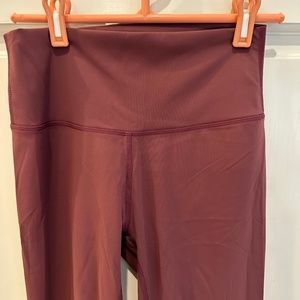 TrueFeat WIne leggings, NWOT, Size 6